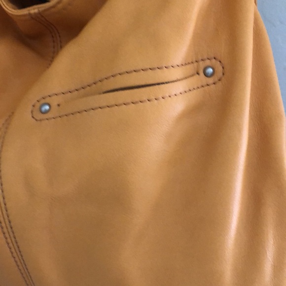 B. Makowsky Butter Soft Handbag - Picture 3 of 12